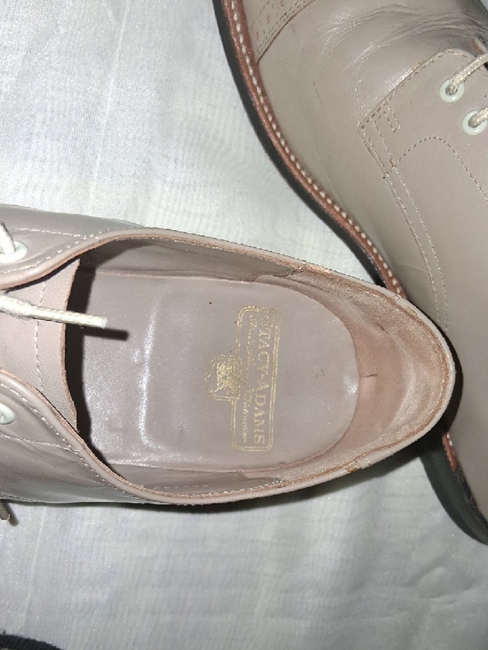 Stacy Adams Men's Lace-Up Oxfords in Light Taupe - Picture 2 of 5